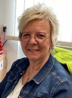 Frau Ilgenstein, Leiterin, Fachwirt für Kindertagesstätten, Praxisanleiterin, heilpädagogische Zusatzqualifikation und Lehrkraft