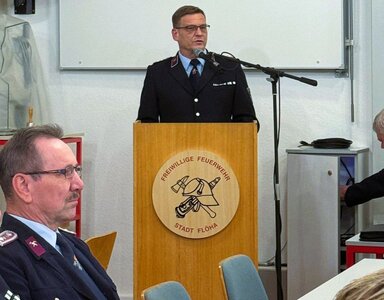 Wehrleiter Silvio Schindler zog in seinem Bericht eine Jahresbilanz. Foto: FFW Flöha/Justin Giesecke